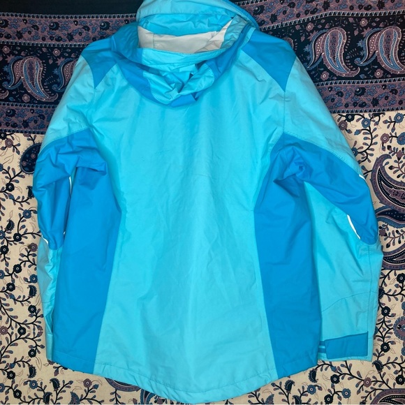 Gill IN32 coastal sailing jacket - Picture 6 of 9